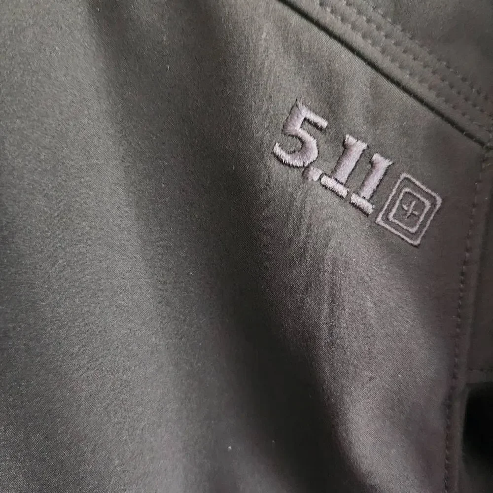 ‎5.11 Tactical Softshell Jacket Men's Small Black Full Zip Water Resistant